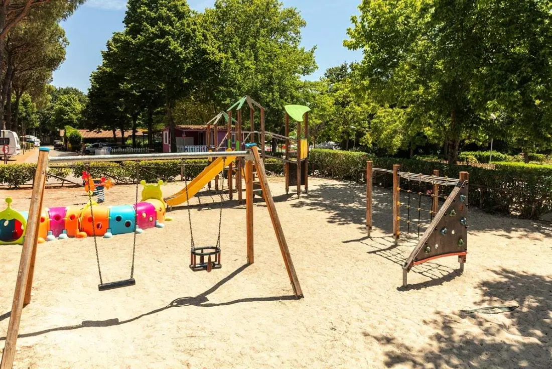 Camping Hu I Pini Village