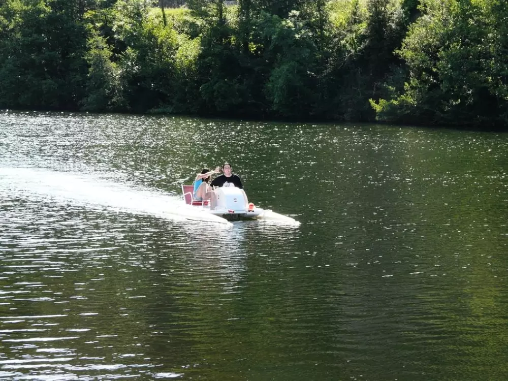 Ushuaïa Villages - Camping Le Port de Lacombe 3 étoiles★★★