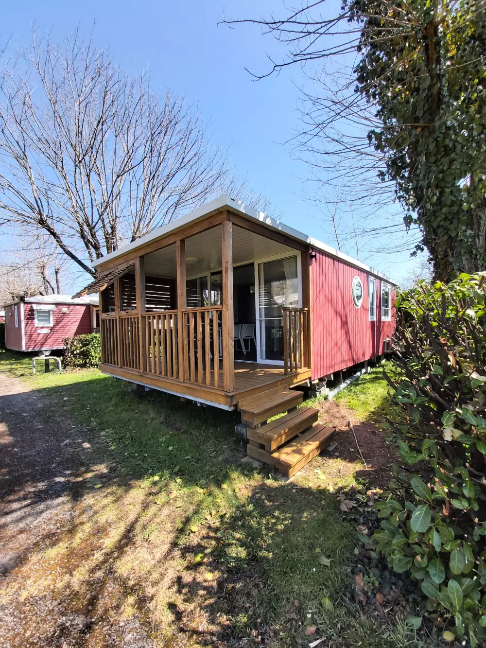 Ushuaïa Villages - Camping Le Port de Lacombe 3 étoiles★★★