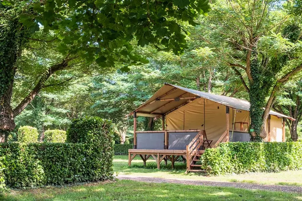 Ushuaïa Villages - Camping Le Port de Lacombe 3 étoiles★★★