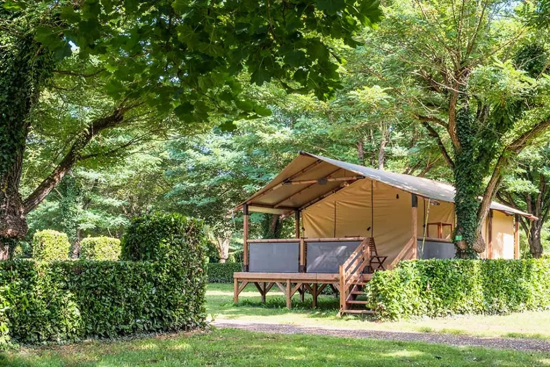 Ushuaïa Villages - Camping Le Port de Lacombe 3 étoiles★★★