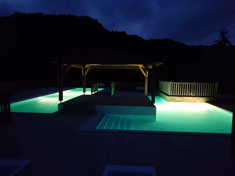 Ushuaïa Villages - Camping Le Port de Lacombe 3 étoiles★★★