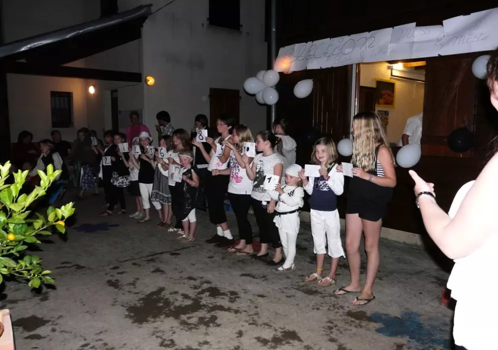 Ushuaïa Villages - Camping Le Port de Lacombe 3 étoiles★★★