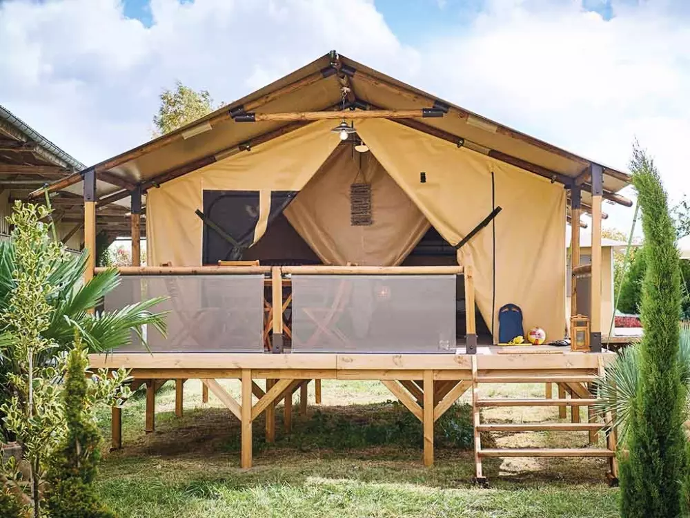 Ushuaïa Villages - Camping Le Port de Lacombe 3 étoiles★★★