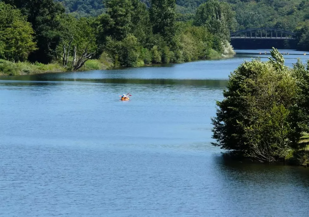 Ushuaïa Villages - Camping Le Port de Lacombe 3 étoiles★★★