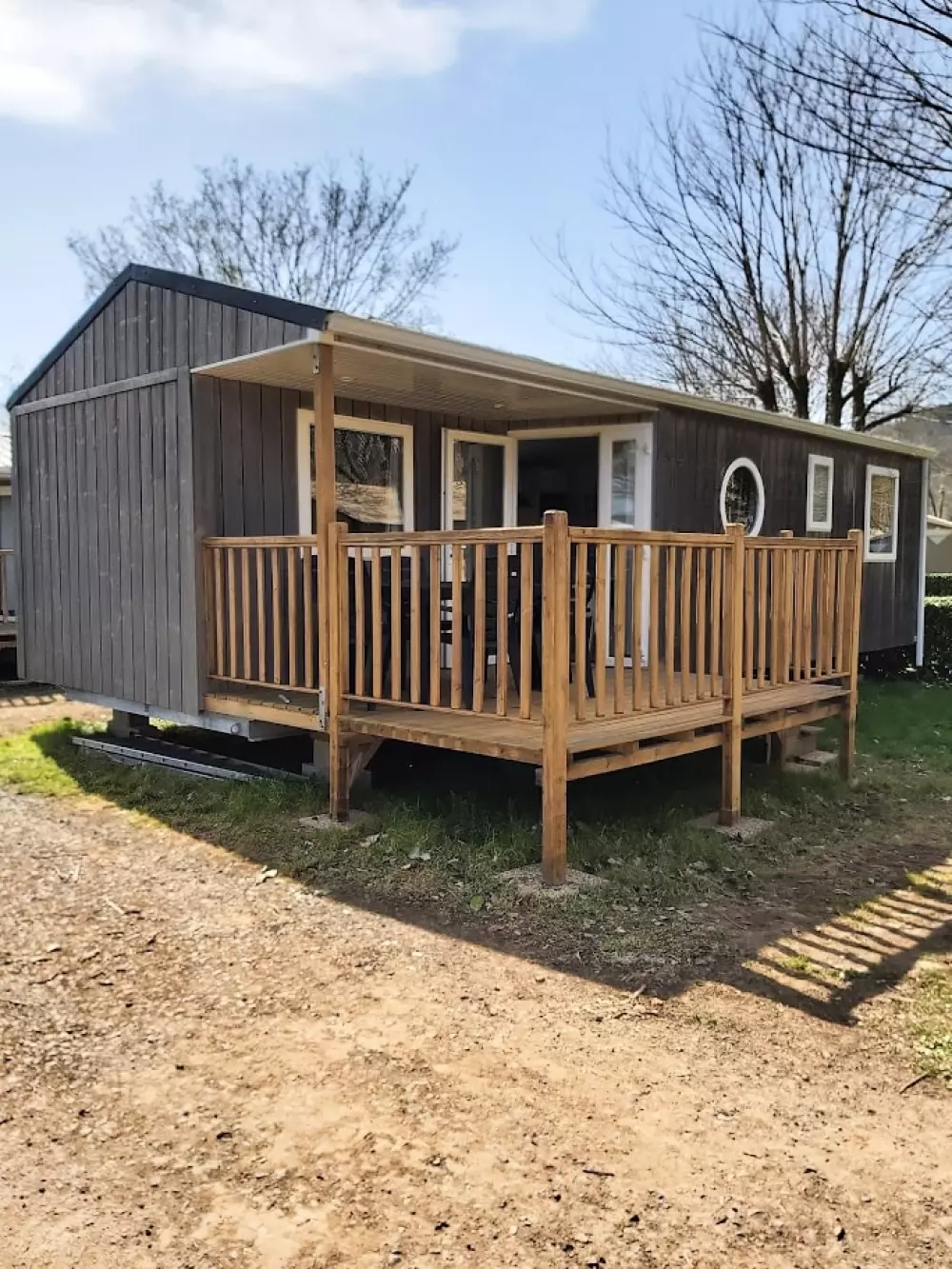 Ushuaïa Villages - Camping Le Port de Lacombe 3 étoiles★★★