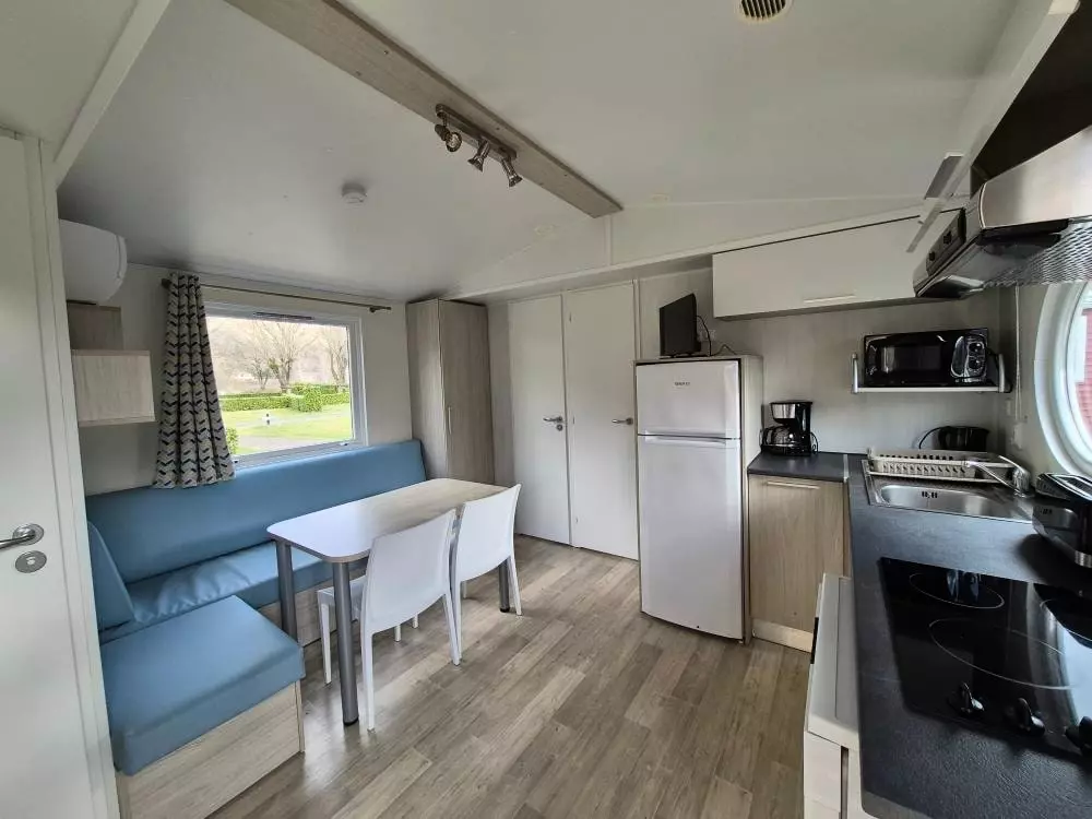 Ushuaïa Villages - Camping Le Port de Lacombe 3 étoiles★★★