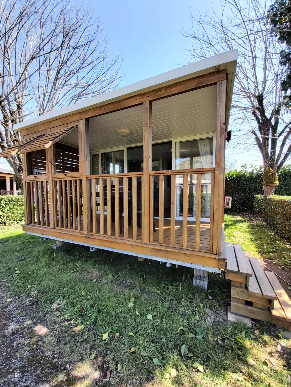 Ushuaïa Villages - Camping Le Port de Lacombe 3 étoiles★★★