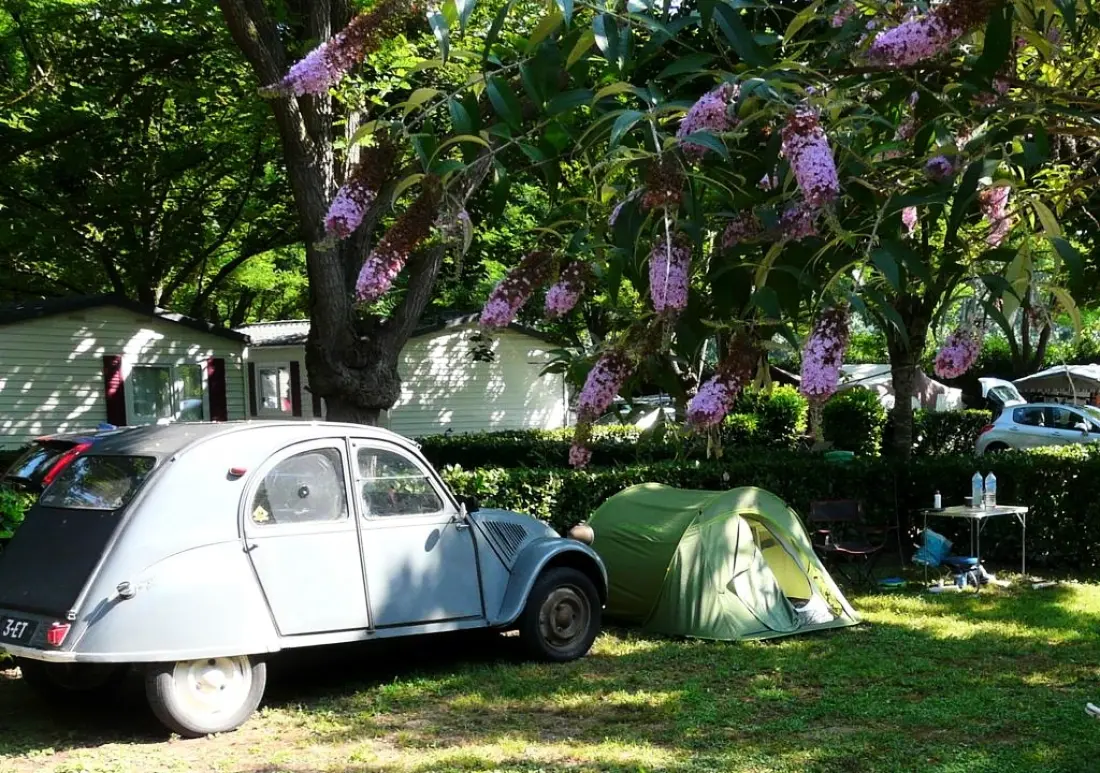 Ushuaïa Villages - Camping Le Port de Lacombe 3 étoiles★★★
