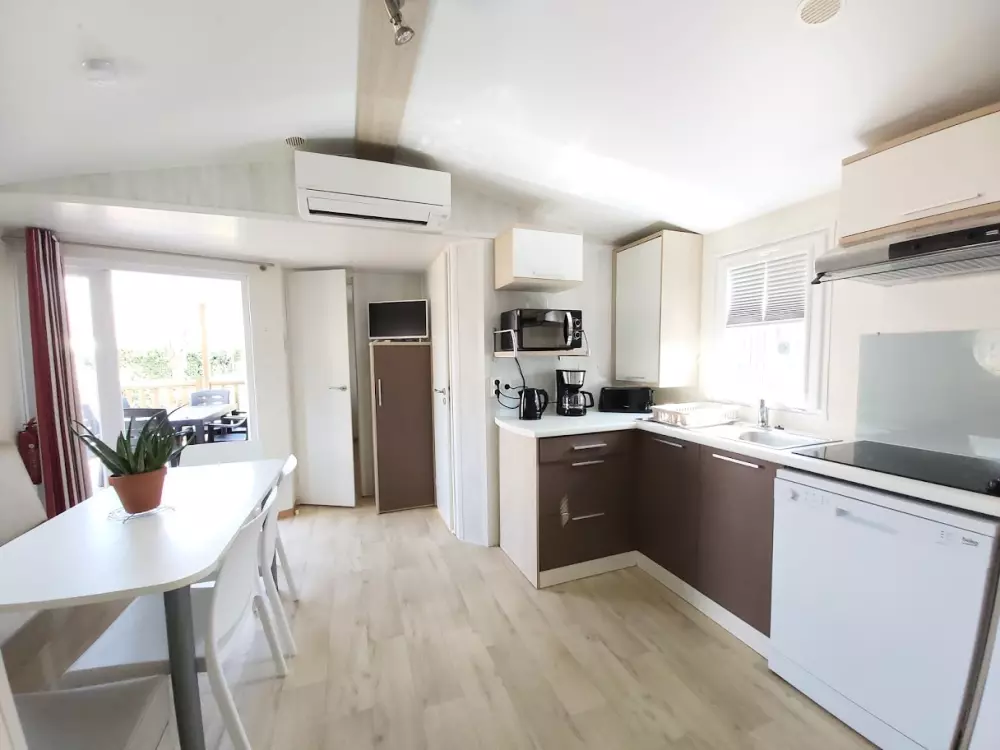 Ushuaïa Villages - Camping Le Port de Lacombe 3 étoiles★★★