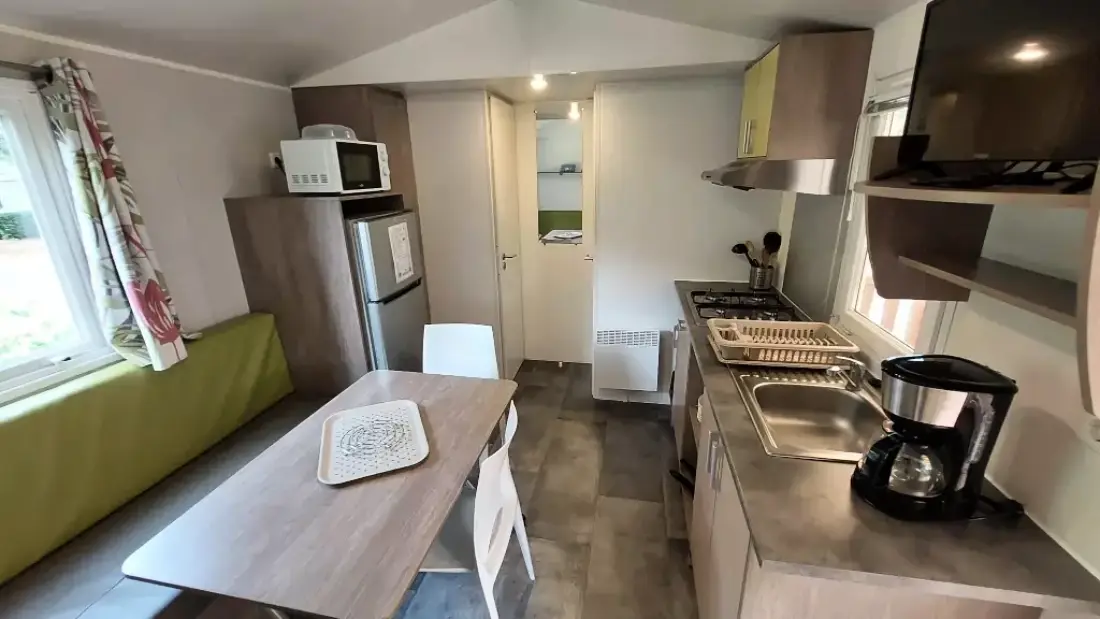 Ushuaïa Villages - Camping Le Port de Lacombe 3 étoiles★★★