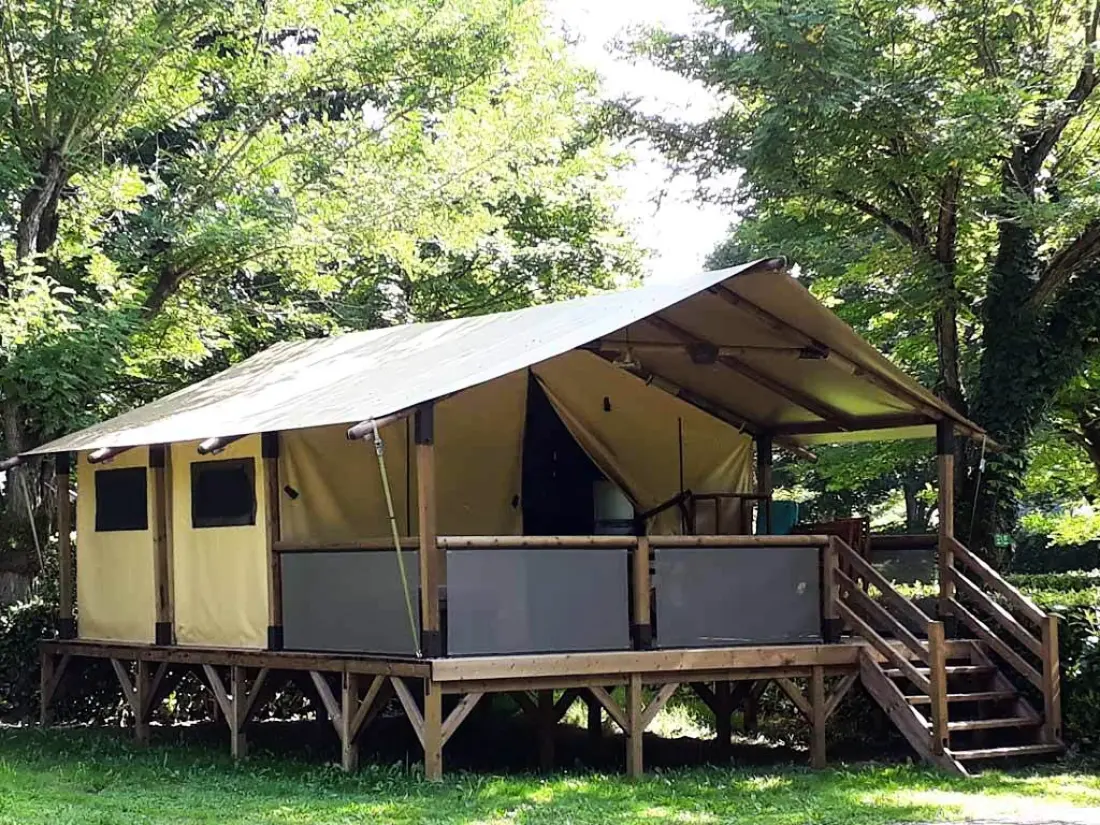 Ushuaïa Villages - Camping Le Port de Lacombe 3 étoiles★★★