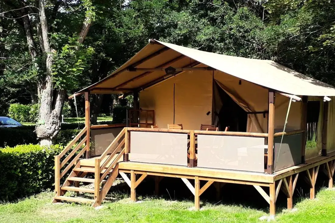 Ushuaïa Villages - Camping Le Port de Lacombe 3 étoiles★★★