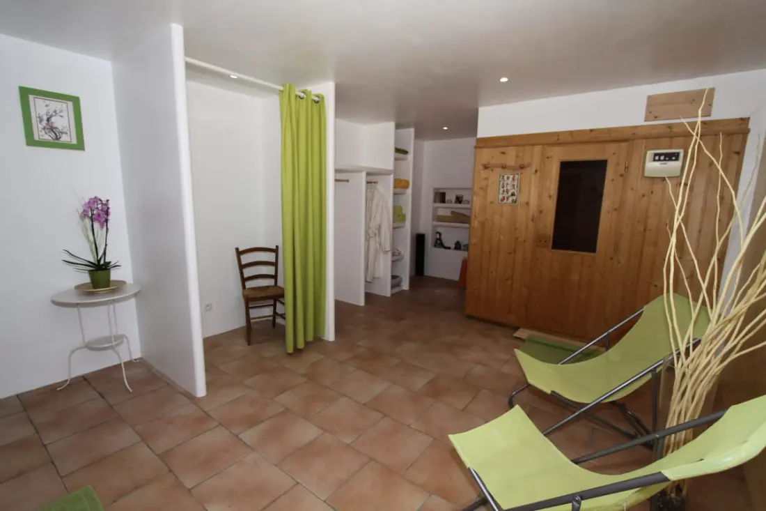 La Farigoule, Location 8 Personnes Avec Piscine Partagée, Nature Et Calme
