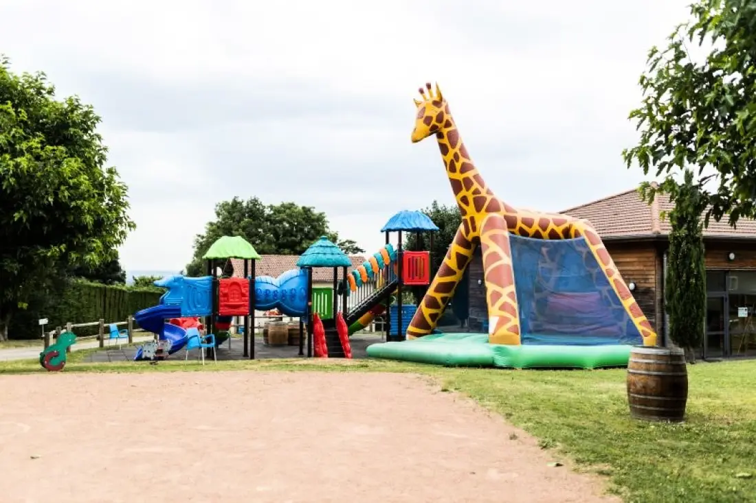 Camping La Grappe Fleurie 5 étoiles★★★★★