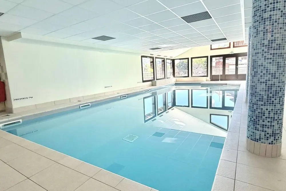 "le Pied" Des Pistes , Terrasse , Piscine