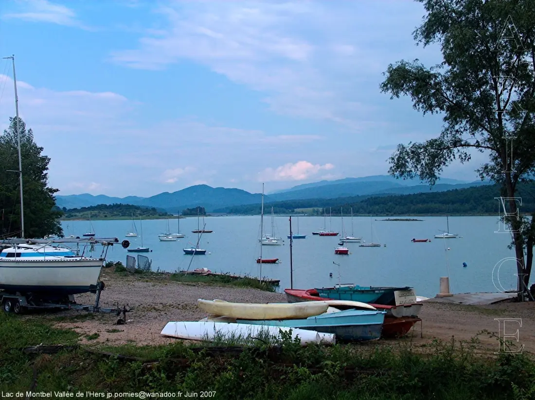 Camping DU LAC 4 étoiles★★★★