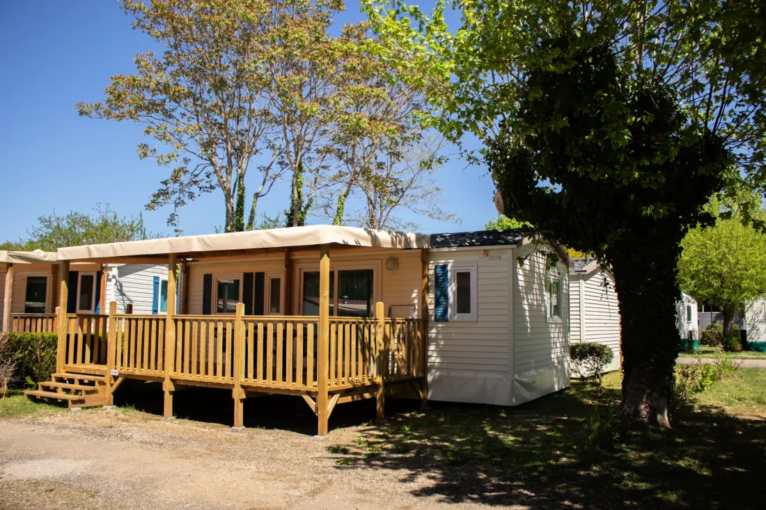 Camping DU LAC 4 étoiles★★★★