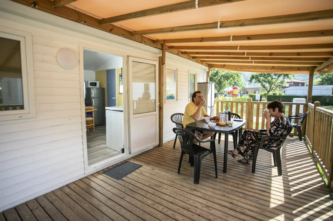 Camping DU LAC 4 étoiles★★★★