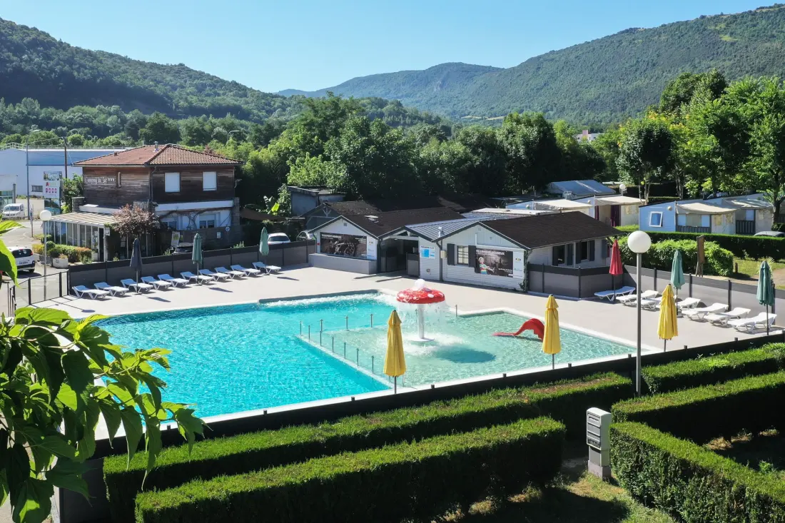 Camping DU LAC 4 étoiles★★★★