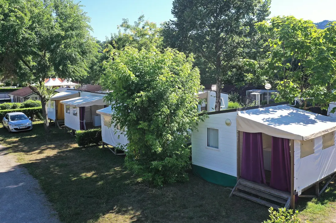 Camping DU LAC 4 étoiles★★★★