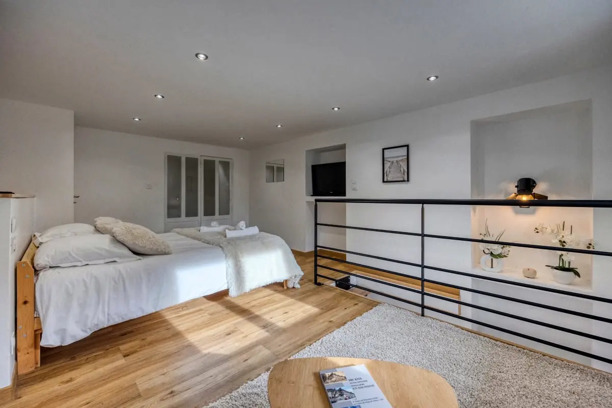 | Le Duplex De Fontaine - 4