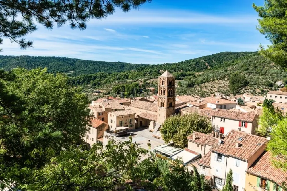Camping Les Routes de Provence 3 étoiles★★★