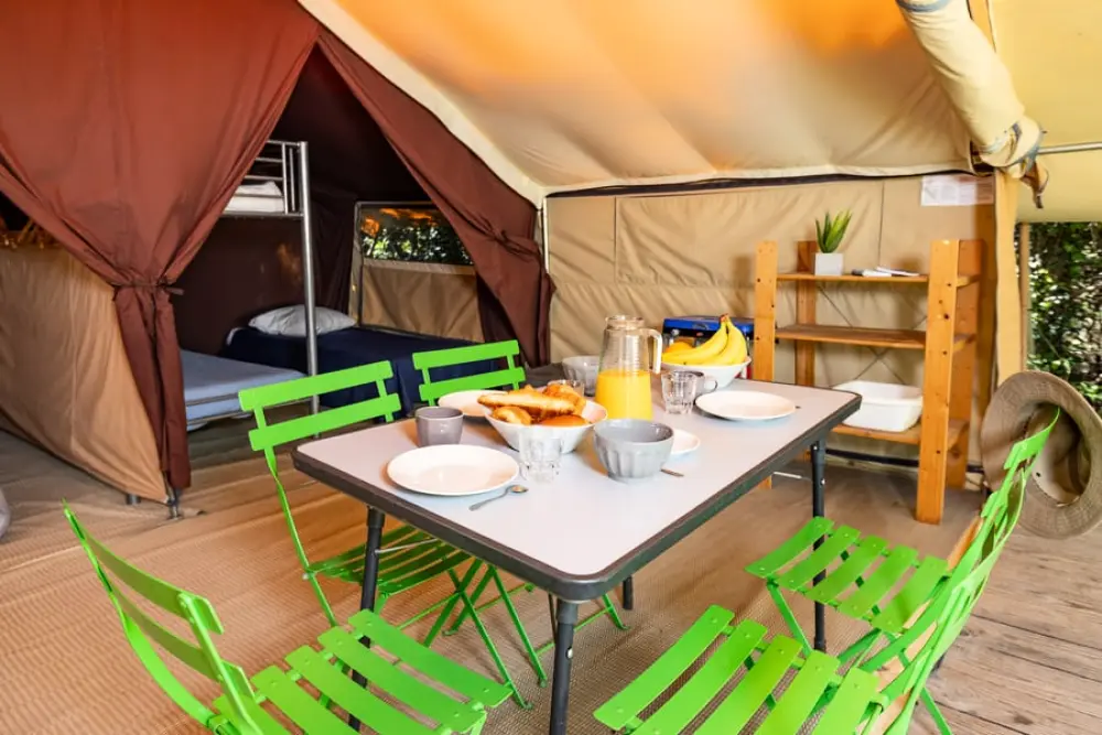 Camping Les Routes de Provence 3 étoiles★★★