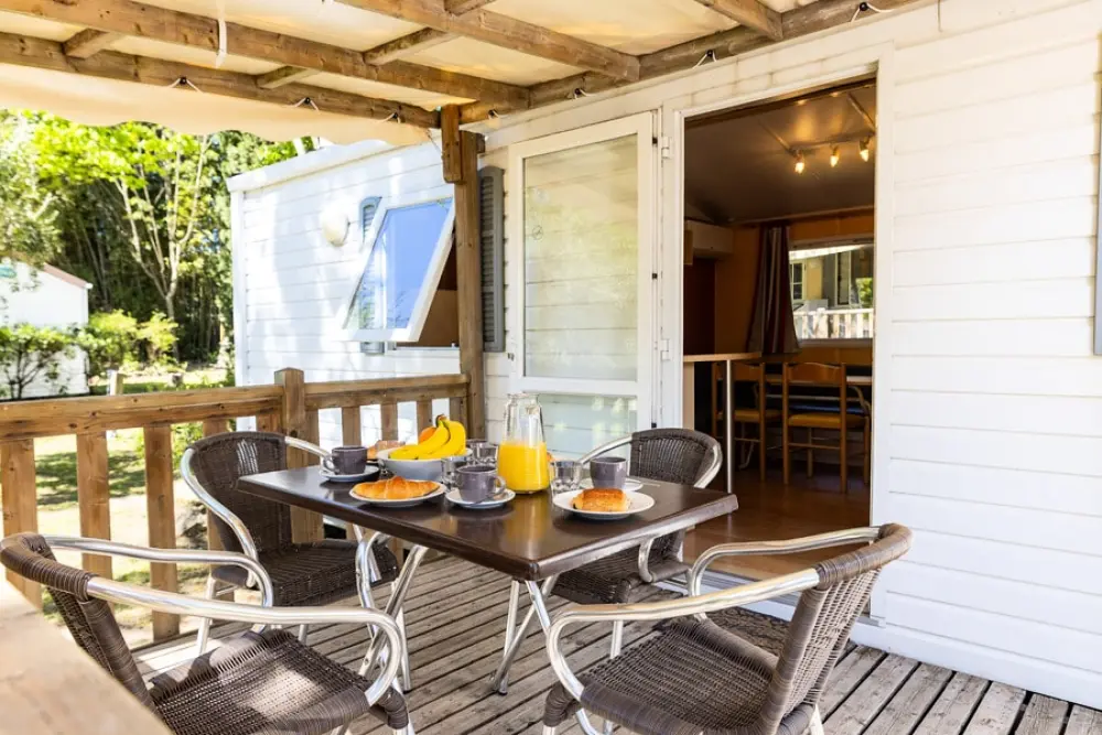 Camping Les Routes de Provence 3 étoiles★★★