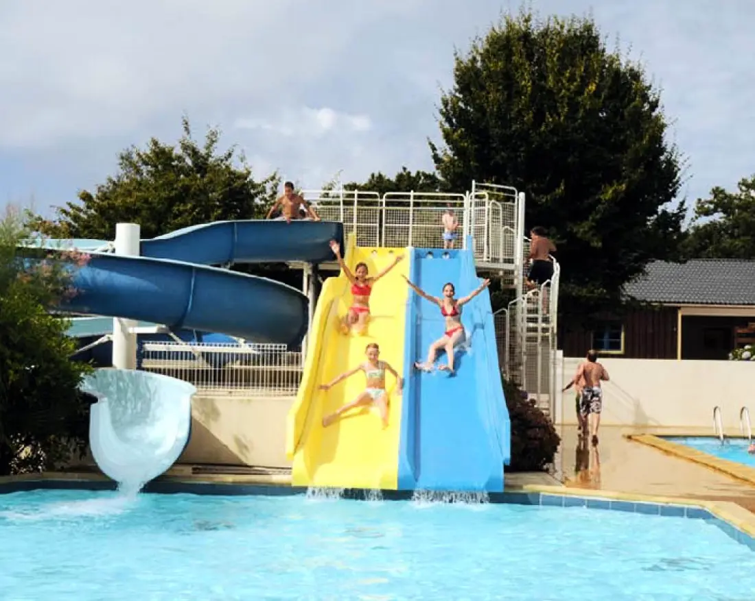 Camping DE LA PISCINE 4 étoiles★★★★