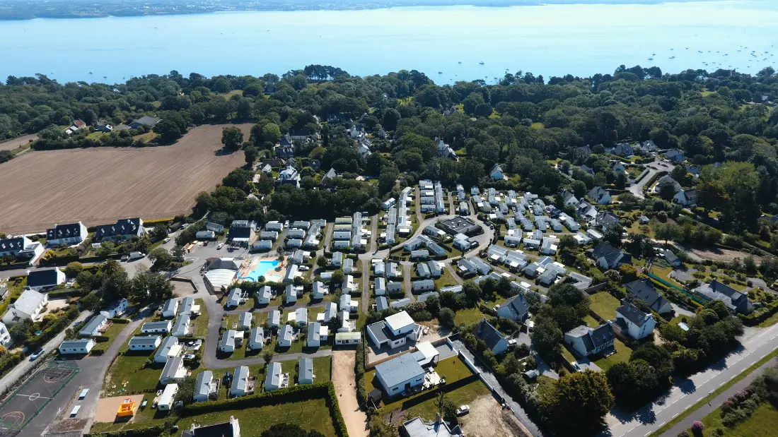 Camping La Roche Percée4 étoiles★★★★