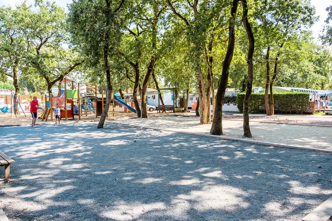 Camping Domaine les Charmilles