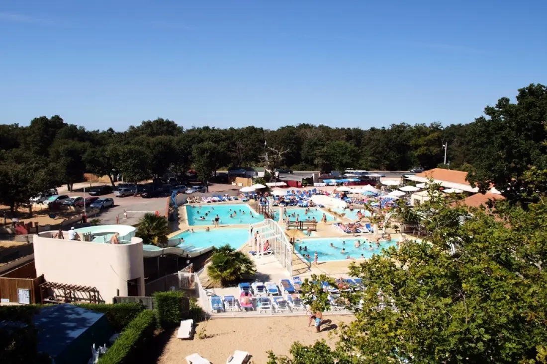 Camping Domaine les Charmilles 4 étoiles★★★★