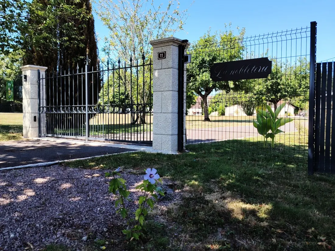Maison de Vacances Frédille 4