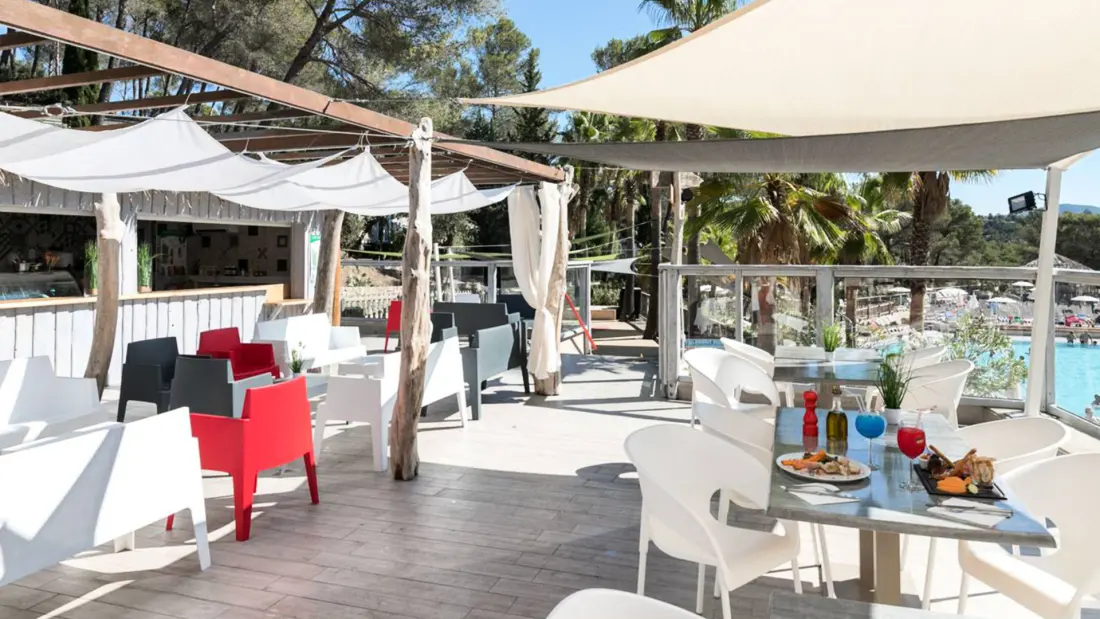 Camping  Holiday Green 5 étoiles★★★★★