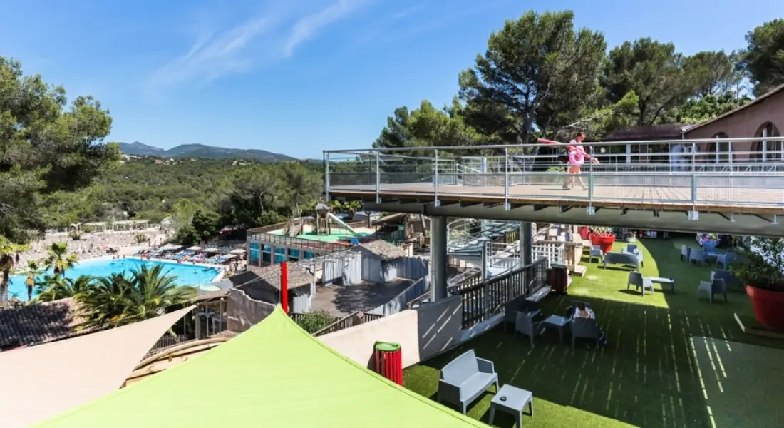 Camping  Holiday Green 5 étoiles★★★★★