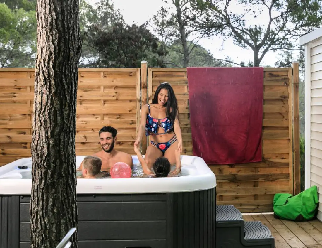 Camping  Holiday Green 5 étoiles★★★★★