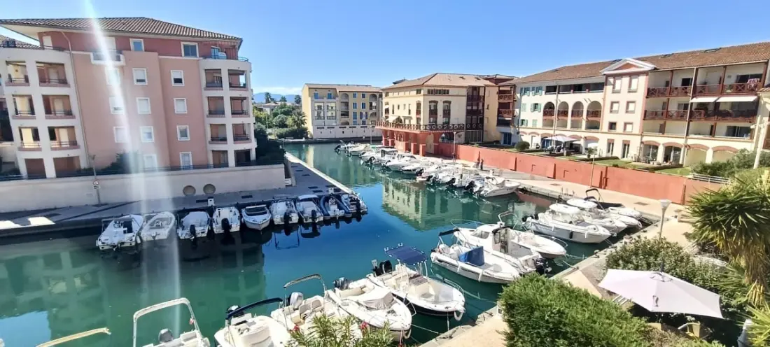 Appartement Avec Terrasse Et Vue Sur Le Port