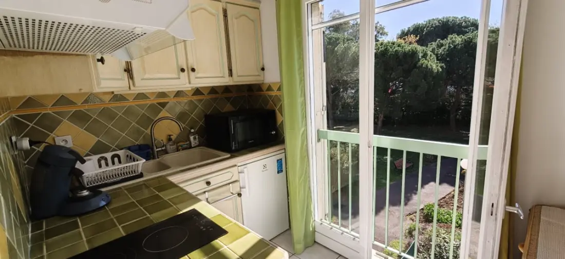 Appartement Calme Avec Balcon Et Piscine