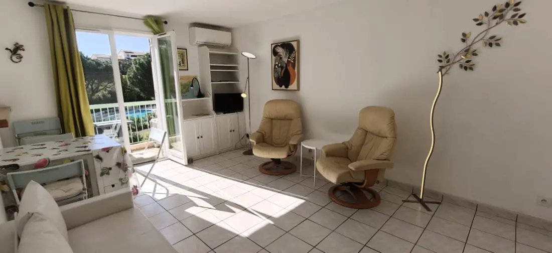 Appartement Calme Avec Balcon Et Piscine