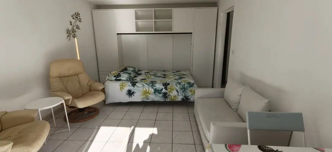 Appartement Calme Avec Balcon Et Piscine