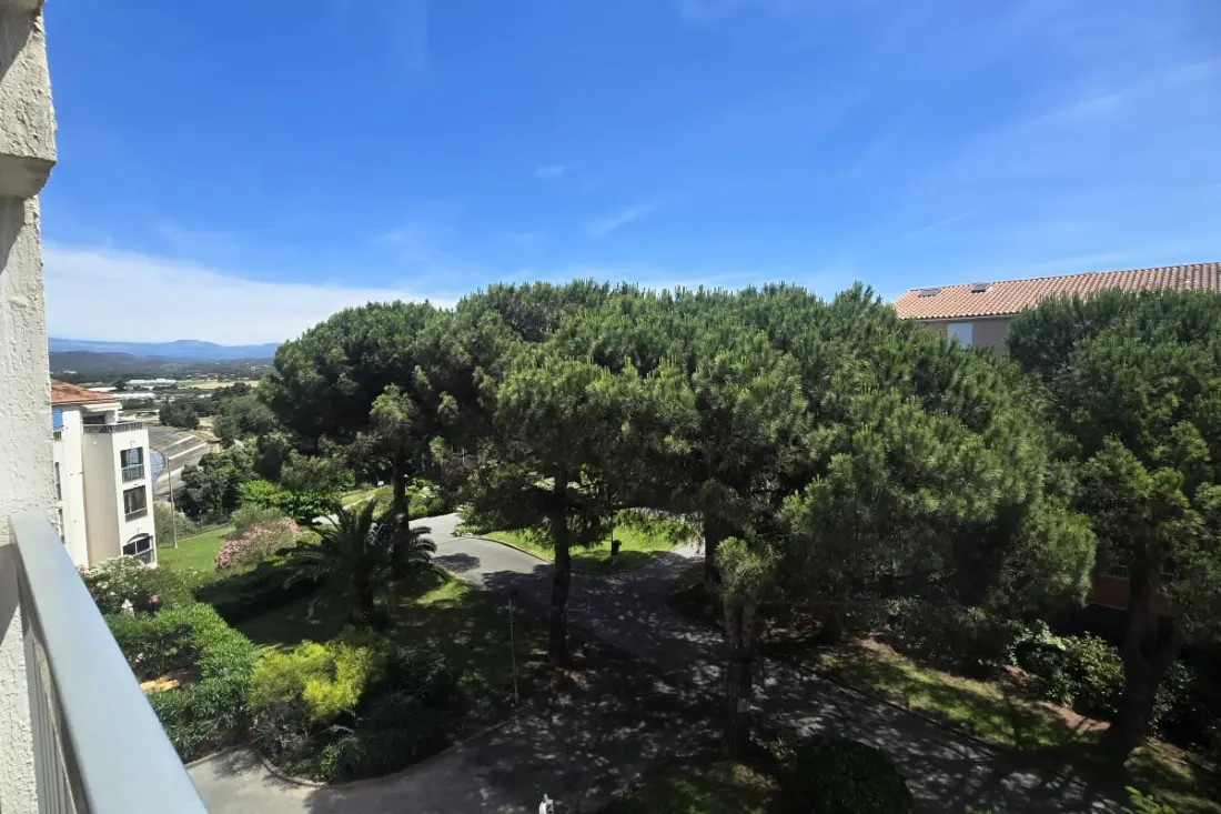 Appartement Lumineux Avec Balcon Et Piscine