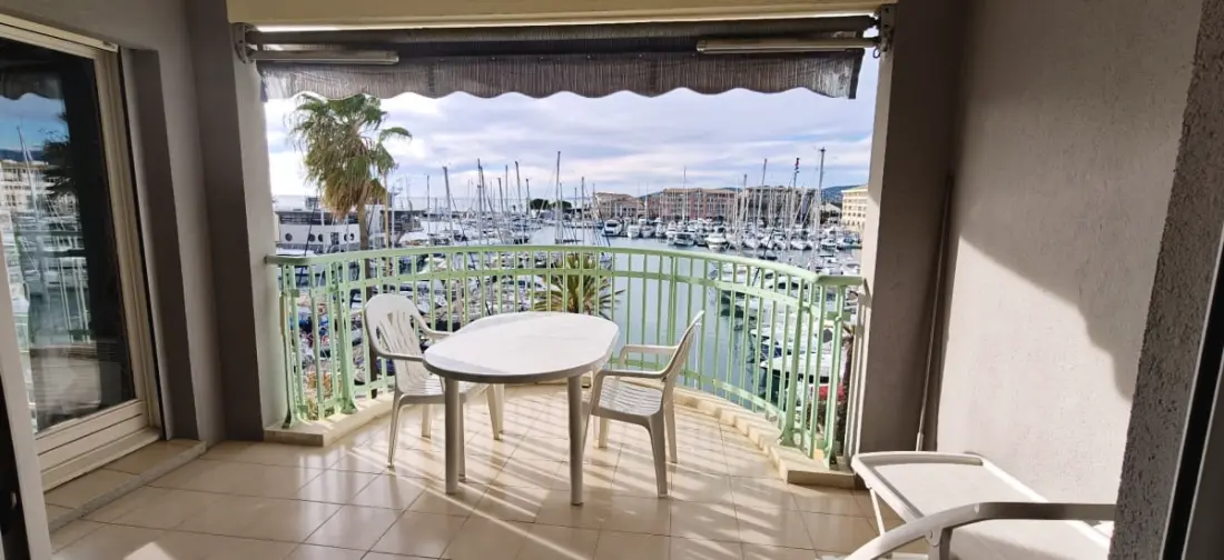 Appartement Port Fréjus Vue Mer Et Marina