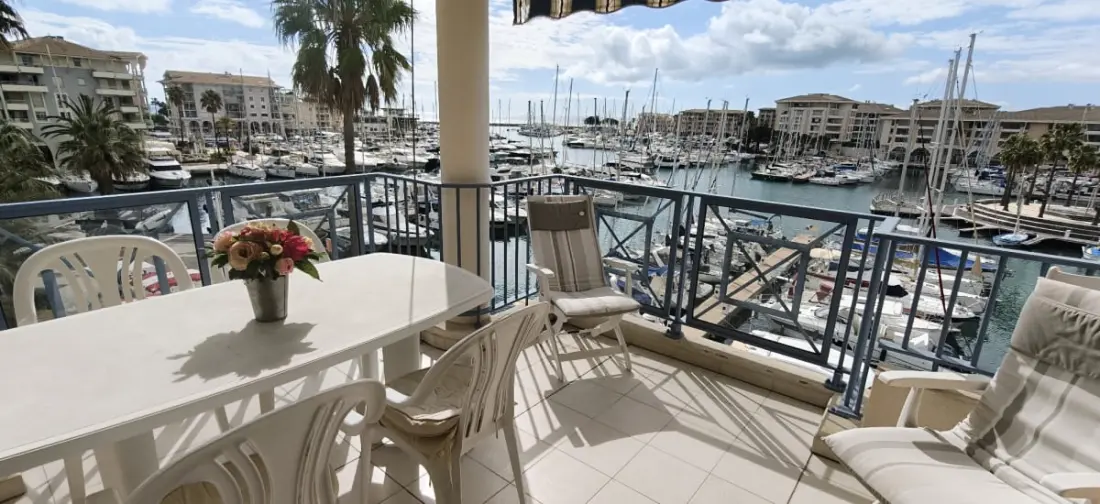 Appartement Vue Mer Sur La Marina De Fréjus