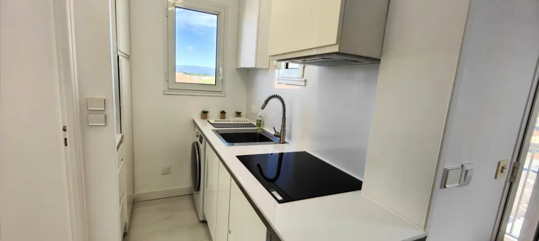 Votre Studio Avec Balcon Tout Près Plage !