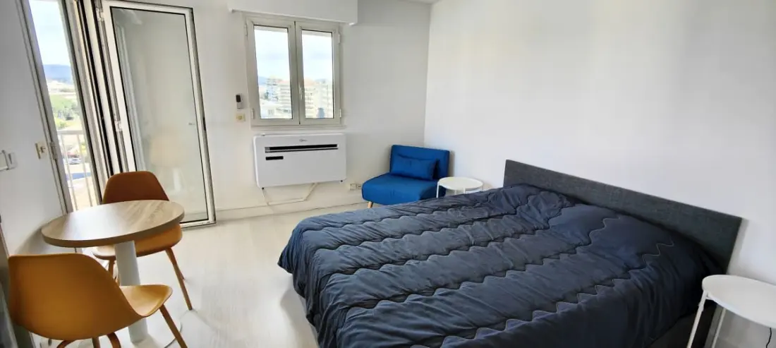 Votre Studio Avec Balcon Tout Près Plage !