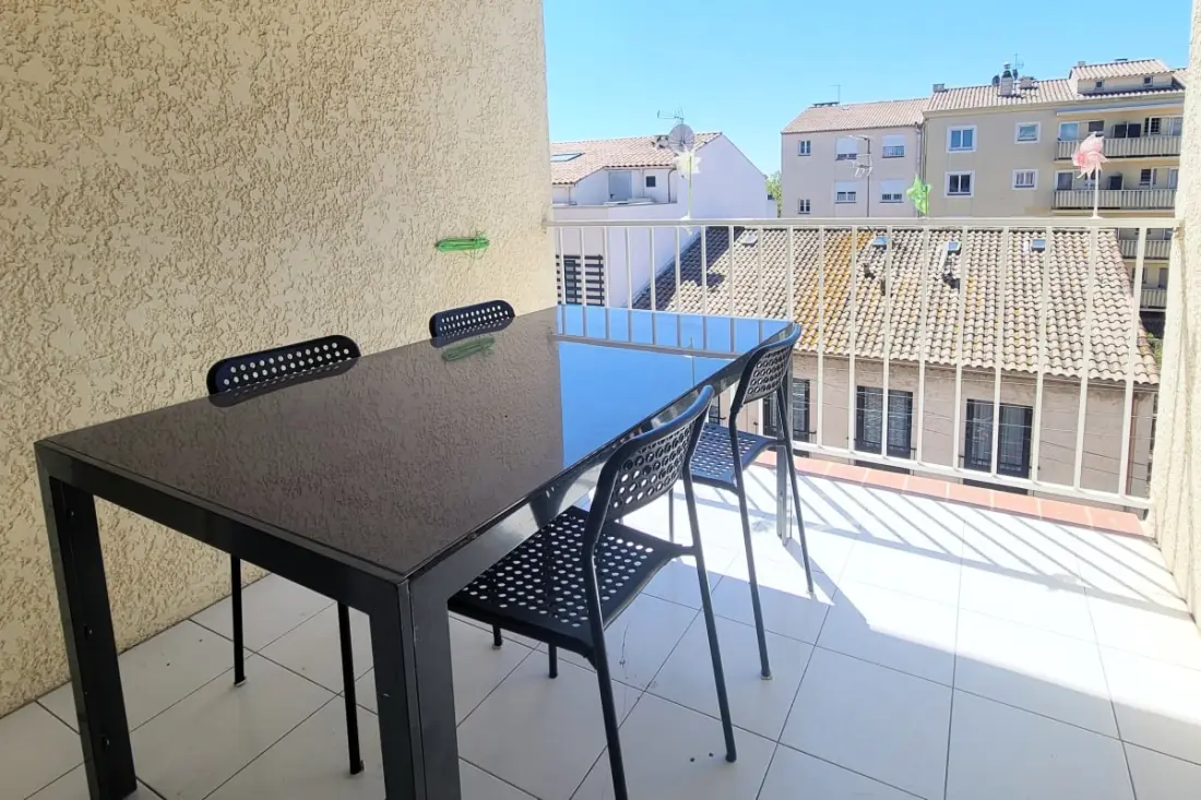 Beau T3 Avec Balcon - Proche Plage
