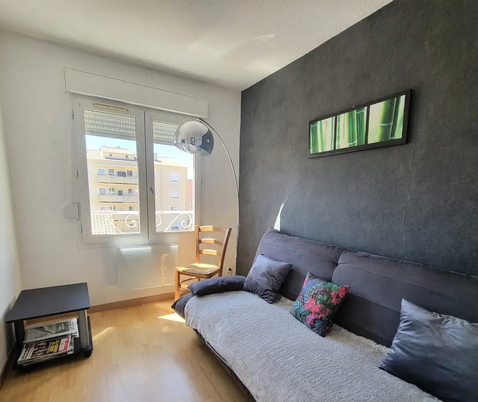 Beau T3 Avec Balcon - Proche Plage