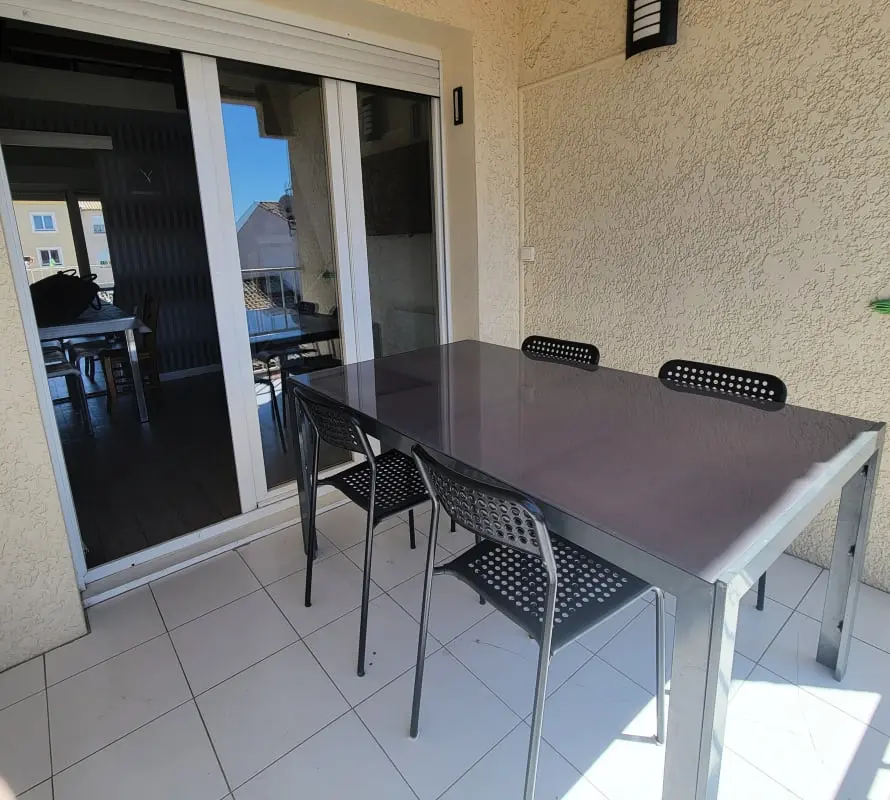 Beau T3 Avec Balcon - Proche Plage