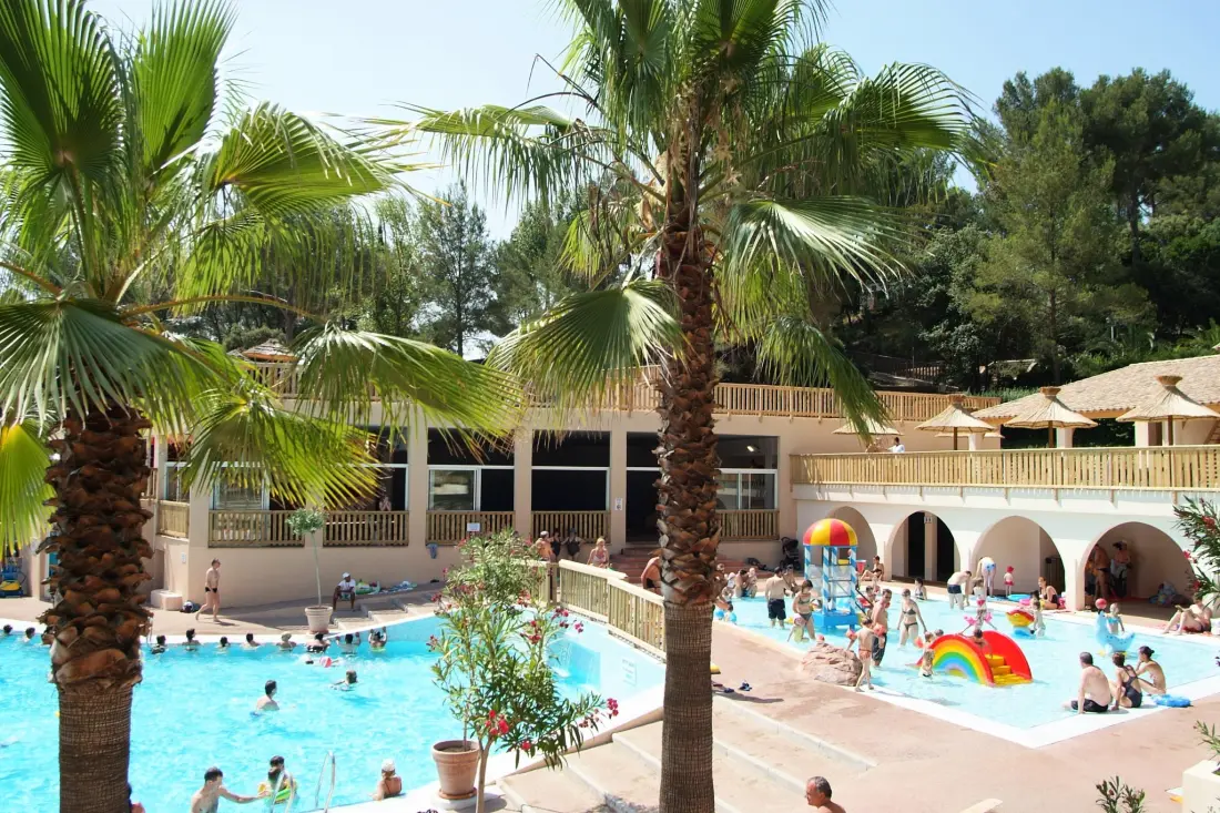 Camping  Holiday Green 5 étoiles★★★★★